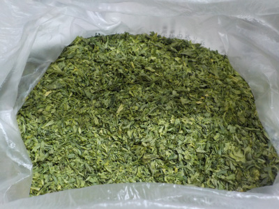 大量なドライパセリ