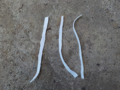 百均で自作した底面給水鉢　フェルトを切った紐